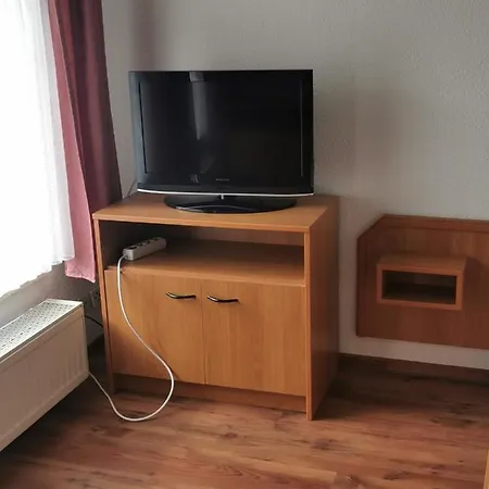 Zum Park Konukevi Goldberg